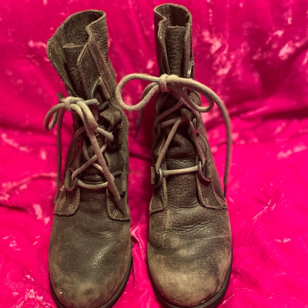 Sorel Joan of Arctic wedge boot